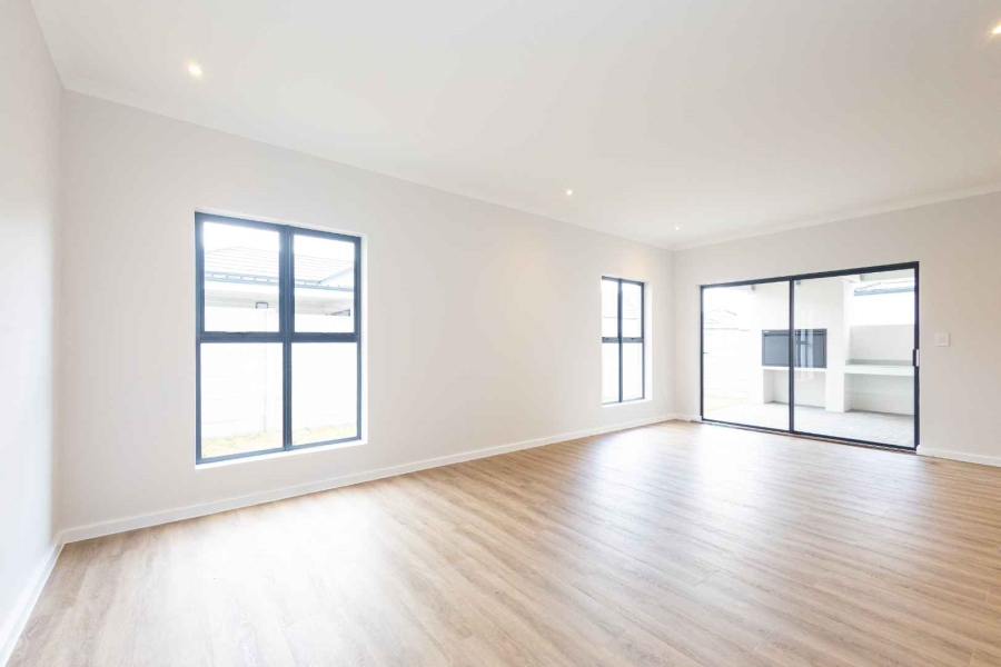 To Let 3 Bedroom Property for Rent in Jacarandas Western Cape